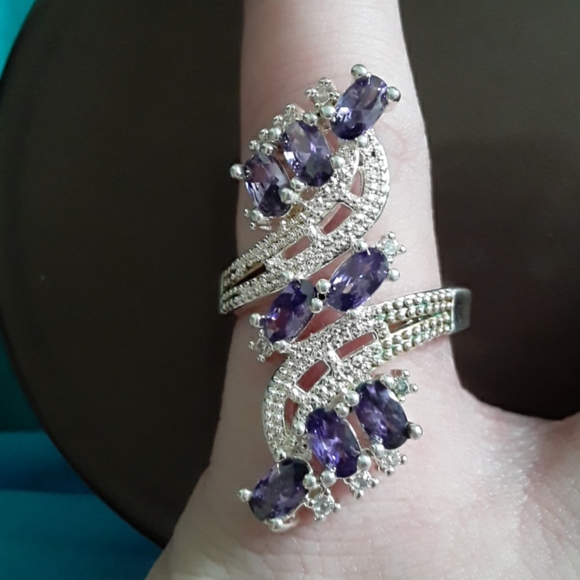 Ring - Picture 1 of 4